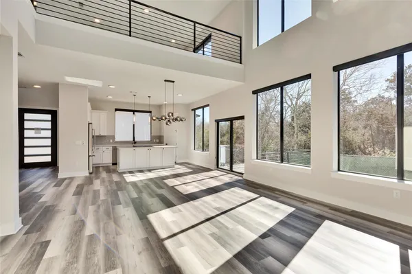 $4,200 | 1304 Minnie Drive, Austin, TX 78732