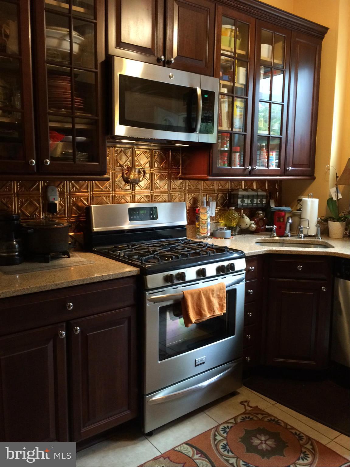 439 Park Road Northwest Washington, DC 20010 - Photo 7 of 25 Kitchen