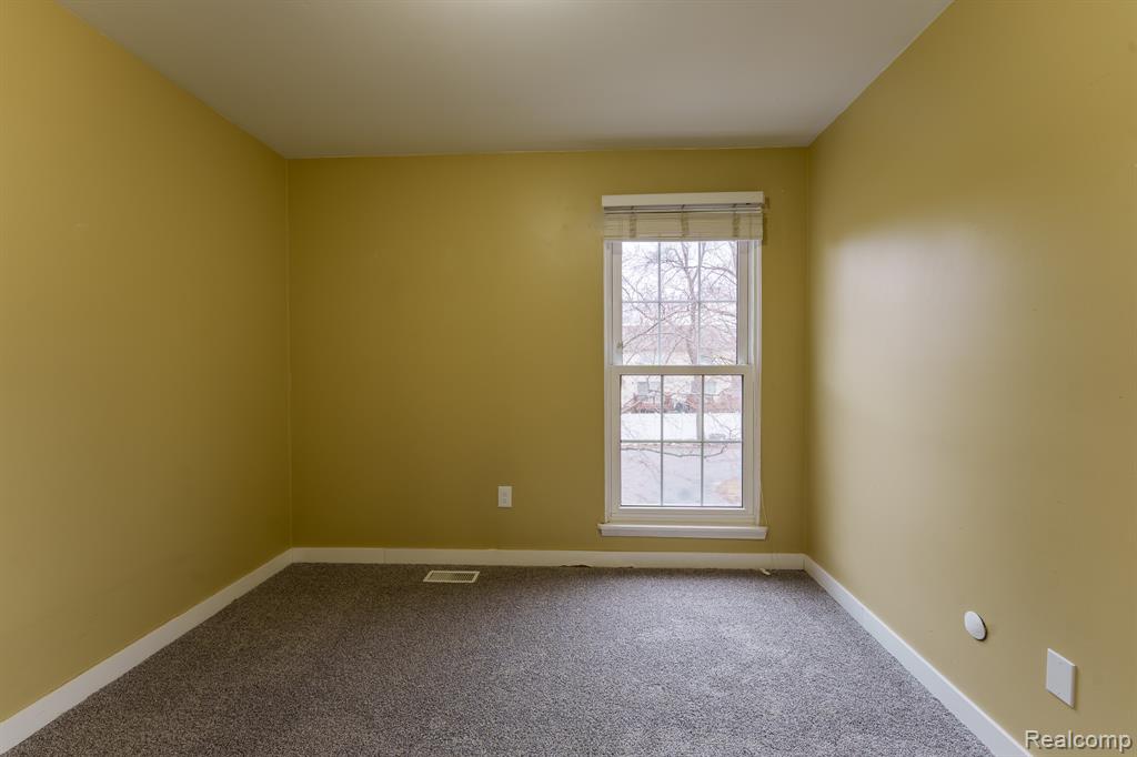 264 1st Street Rochester, MI 48307 - Photo 13 of 21 Gallery Image 13