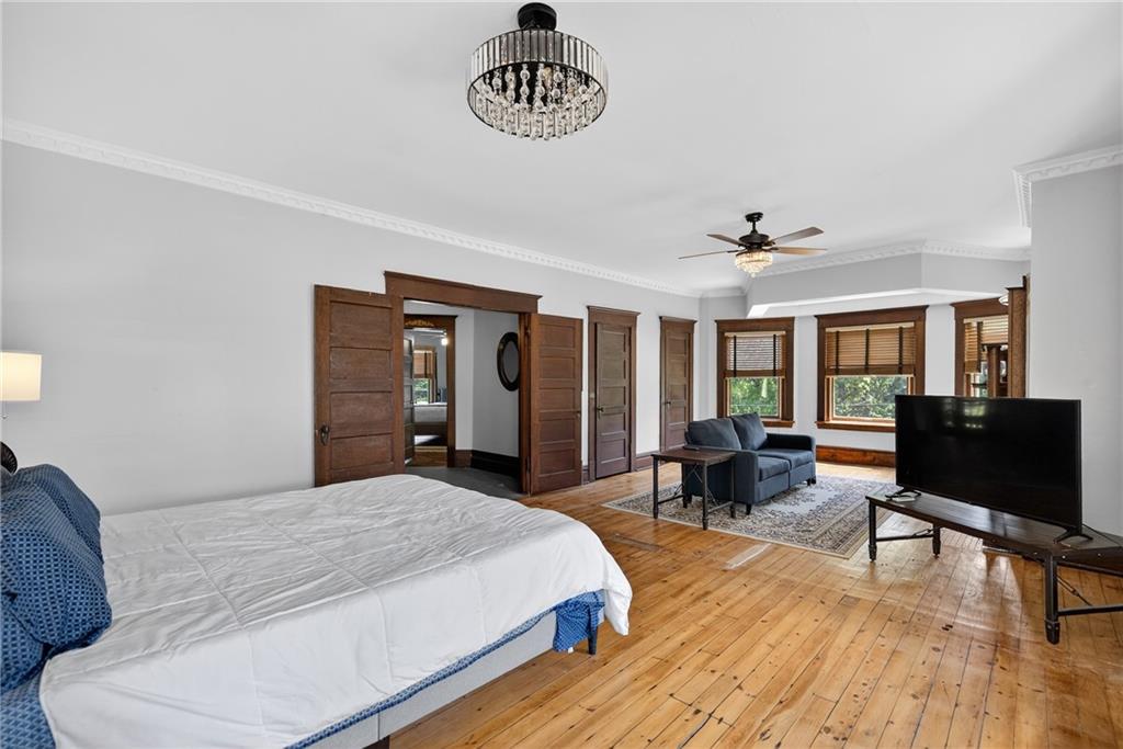 24 Shady Avenue Burgettstown, PA 15021 - Photo 28 of 50 Owners suite.