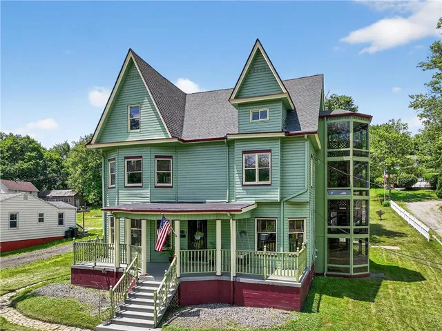 $398,000 | 24 Shady Avenue, Burgettstown, PA 15021