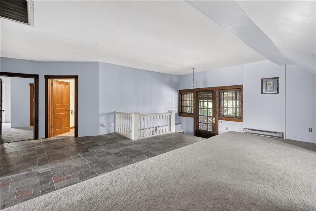 24 Shady Avenue Burgettstown, PA 15021 - Photo 34 of 50 3rd level apartment living room.