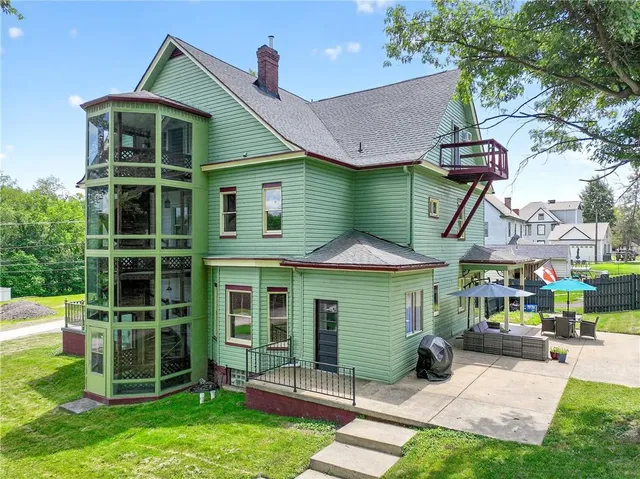 $398,000 | 24 Shady Avenue, Burgettstown, PA 15021