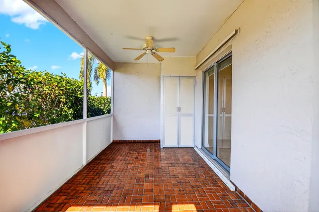$239,500 | 3454 Americo Drive, West Palm Beach, FL 33417