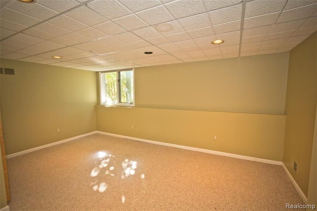 5754 Springbrook Drive Troy, MI 48098 - Photo 74 of 87