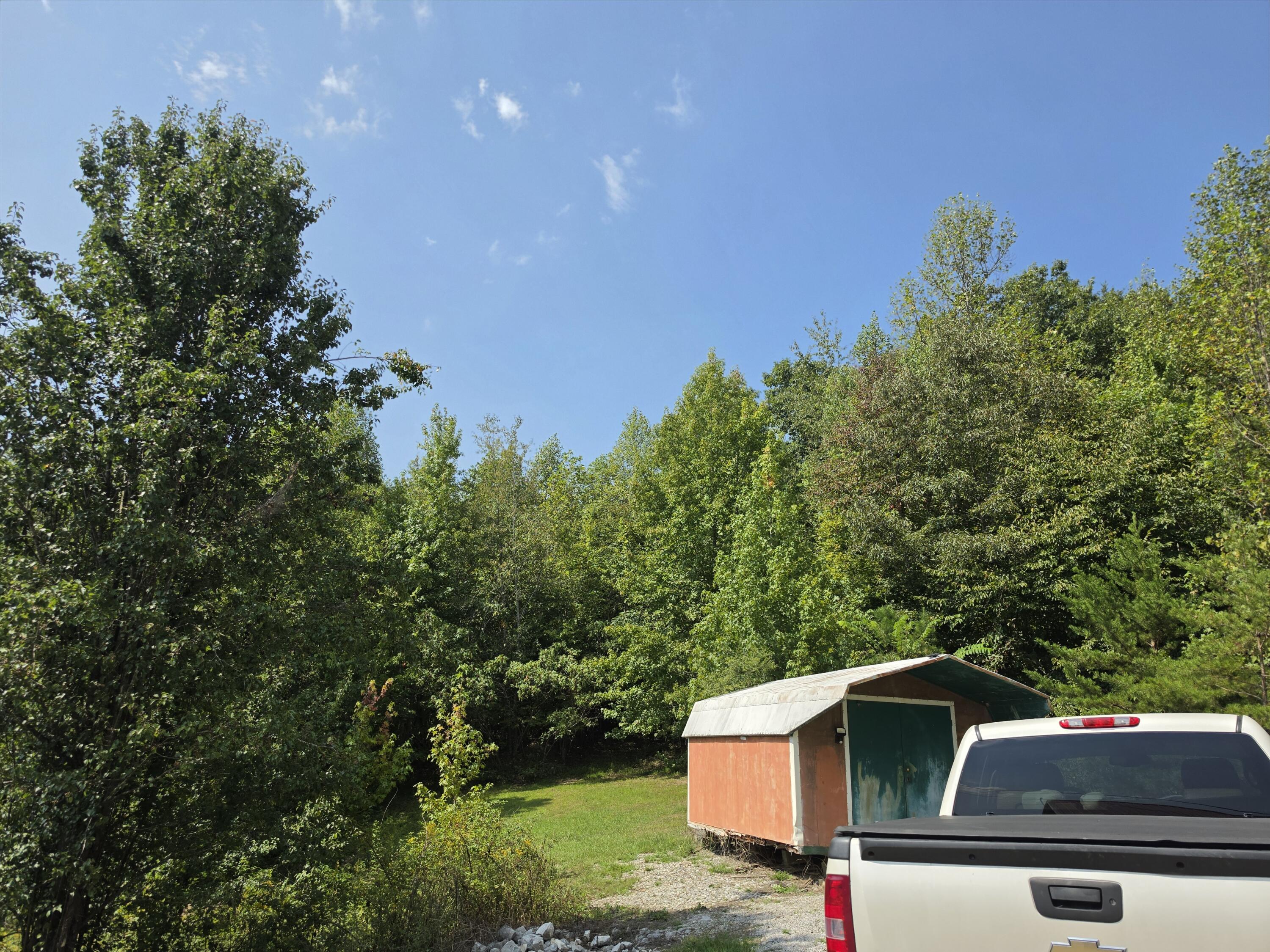 231 Cox Road Williamsburg, KY 40769 - Photo 10 of 37 20260920_142028