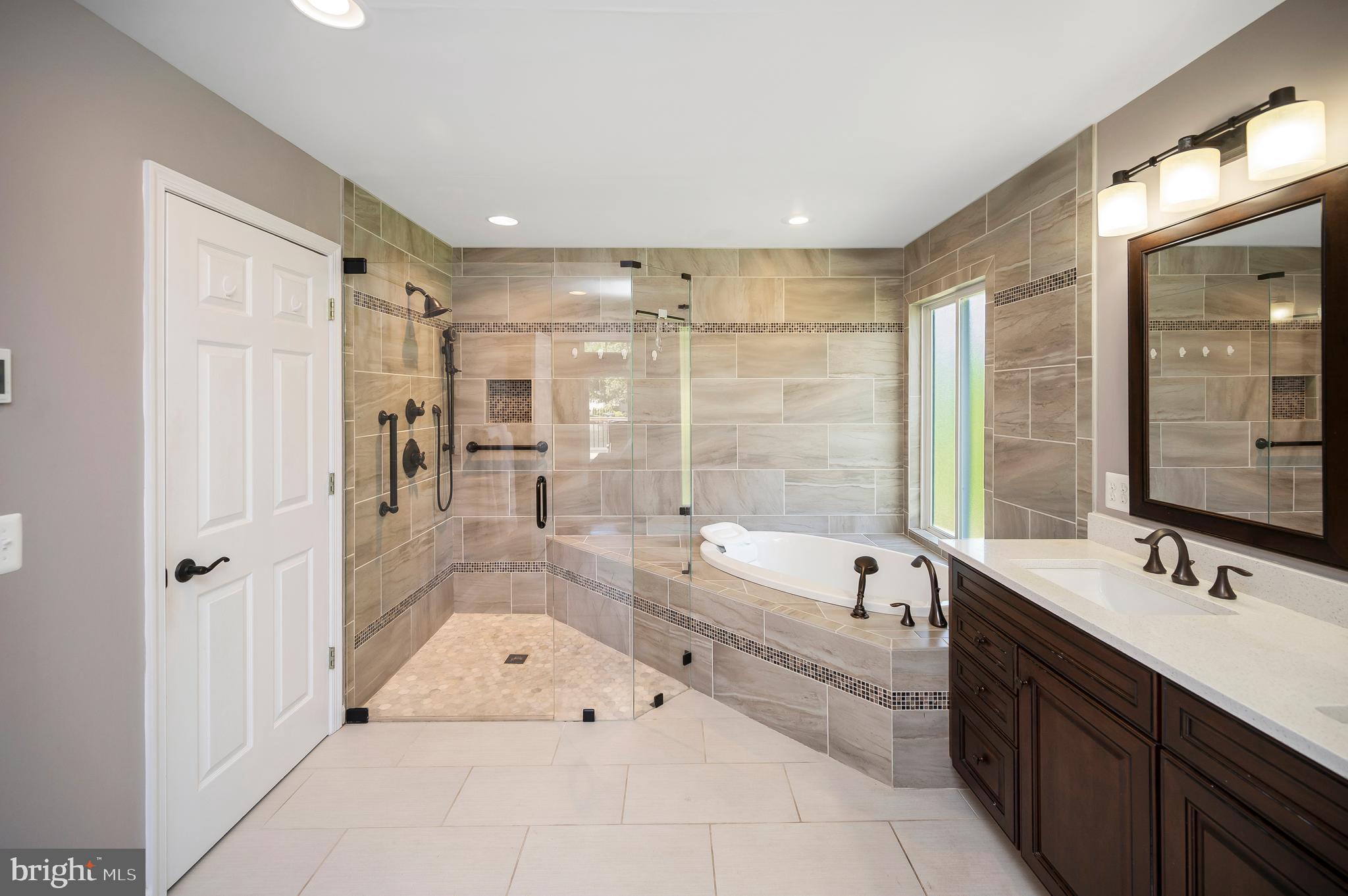 110 Lee Circle Locust Grove, VA 22508 - Photo 31 of 67 Spa-like primary bath!