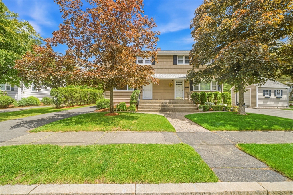 18 Bradford Road, Unit 18 Winchester, MA 01890 - Photo 2 of 28