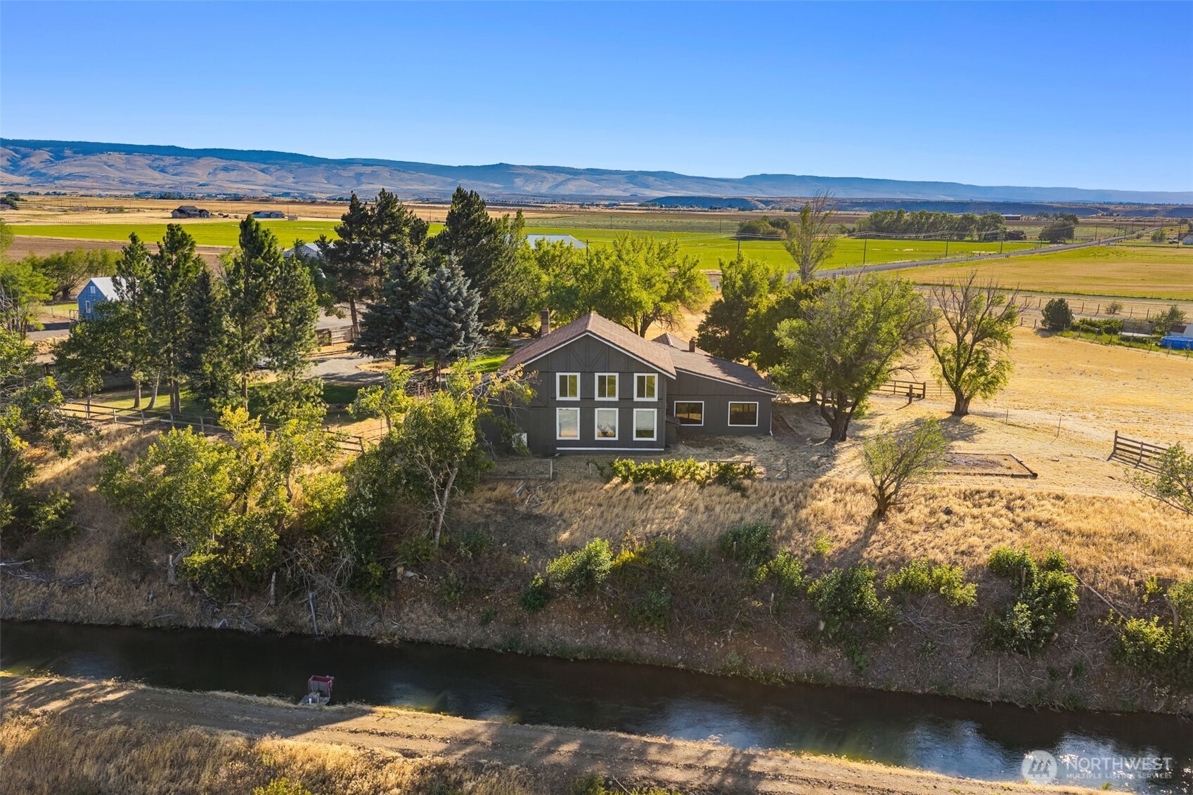 620 Clarke Road Ellensburg, WA 98926 - Photo 1 of 33 Gallery Image 1