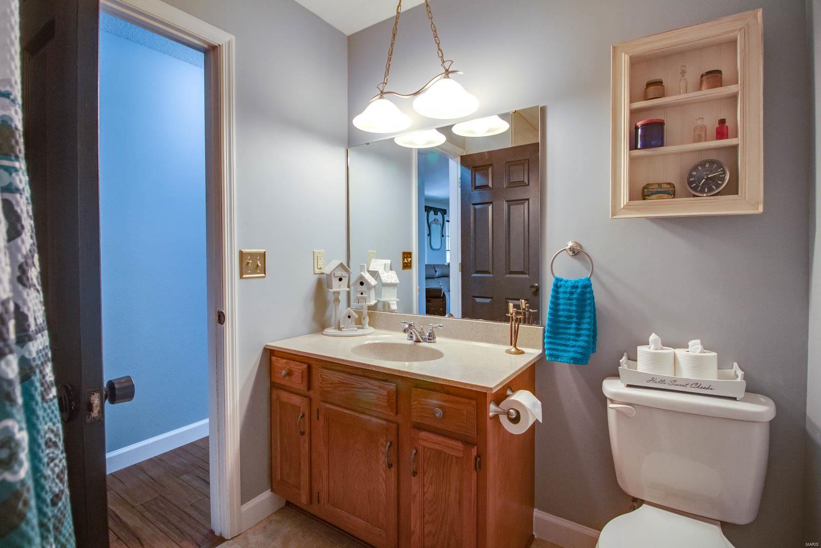 110 Springer Drive Godfrey, IL 62035 - Photo 16 of 34 Gallery Image 16