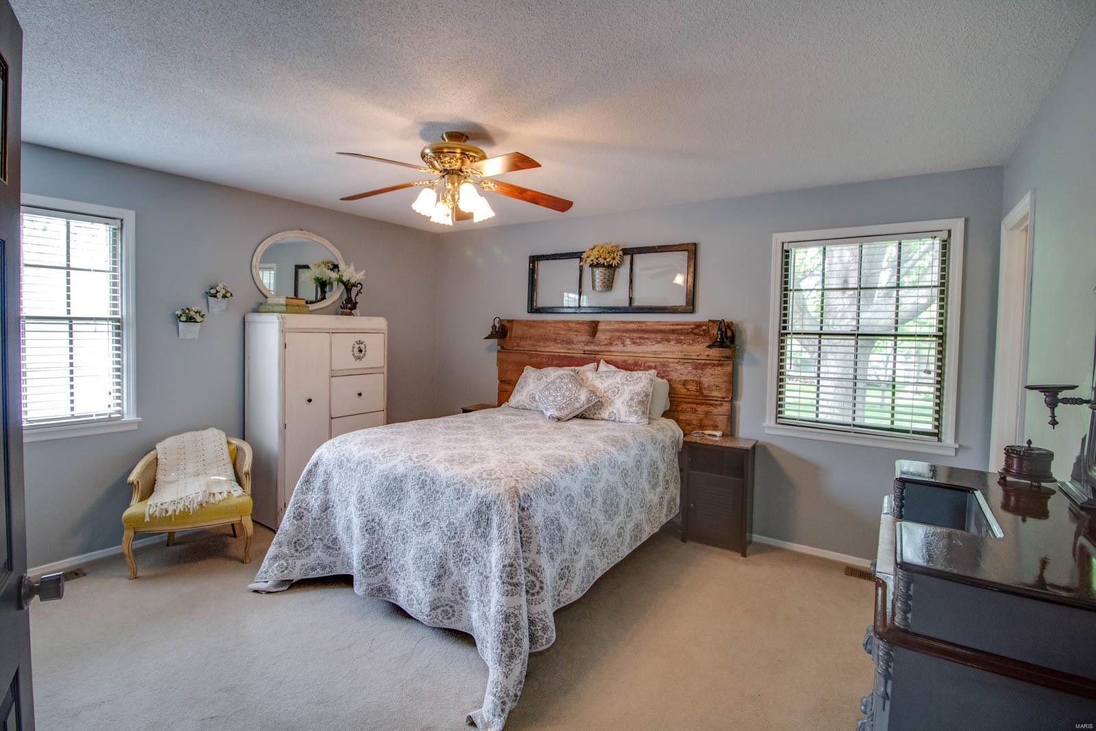 110 Springer Drive Godfrey, IL 62035 - Photo 19 of 34 Gallery Image 19
