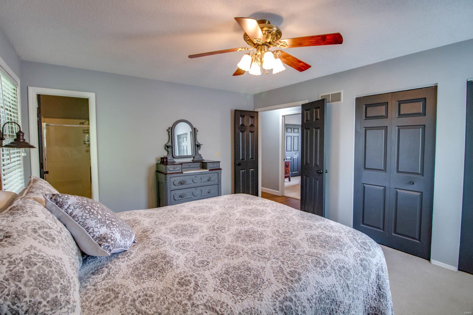 110 Springer Drive Godfrey, IL 62035 - Photo 20 of 34 Gallery Image 20