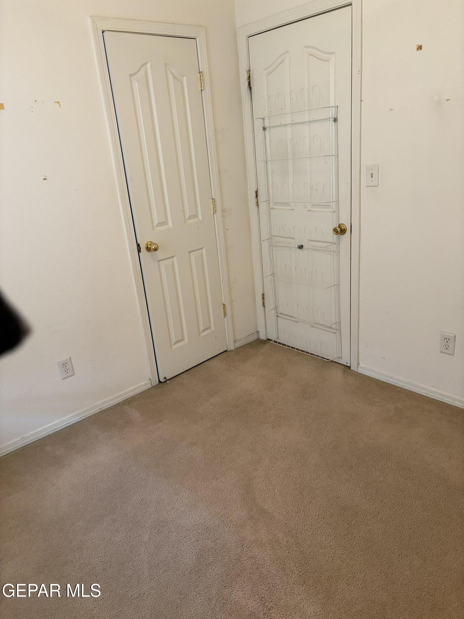 10735 Thunder Road El Paso, TX 79927 - Photo 9 of 32 a view of an empty room