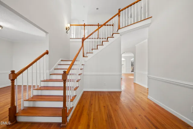 a view of entryway with wooden floor