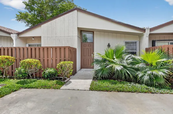 $3,250 | 22306 Timberly Drive, Boca Raton, FL 33428