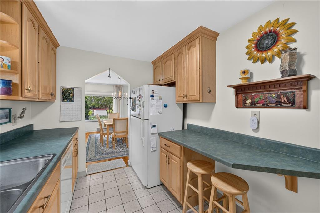 4329 Glen Lytle Road Pittsburgh, PA 15217 - Photo 12 of 41 Gallery Image 12