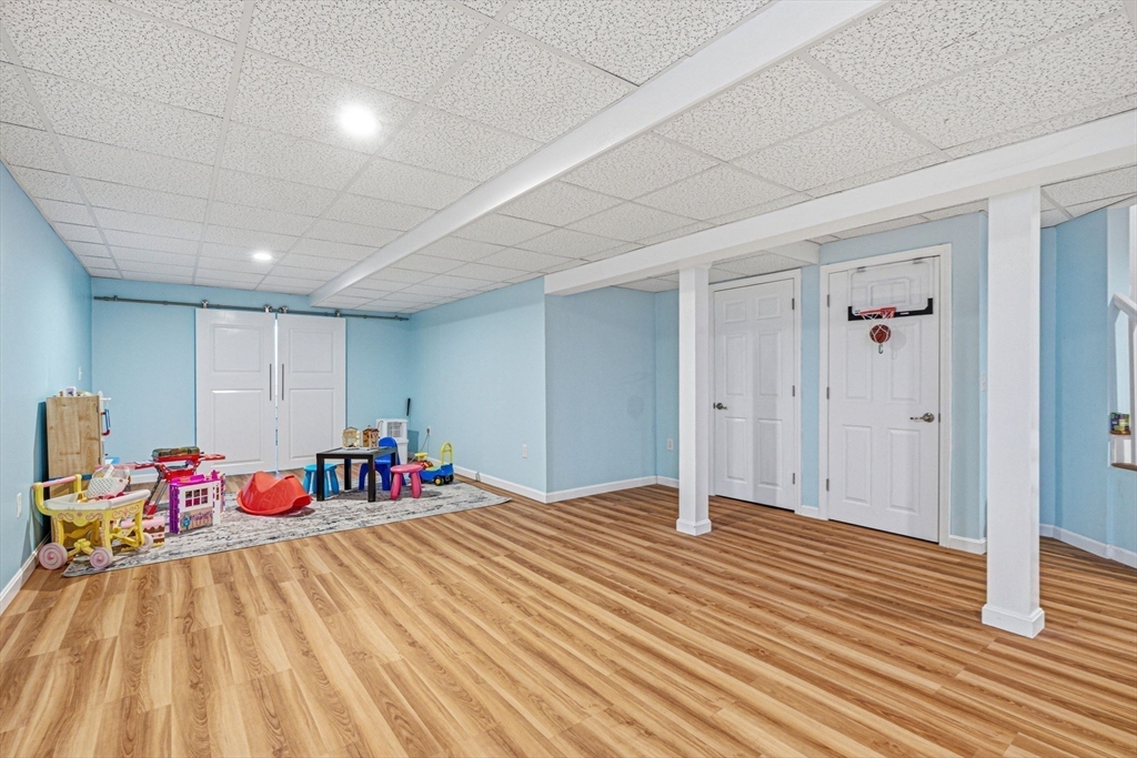144 Wiswall Road Newton, MA 02459 - Photo 39 of 41