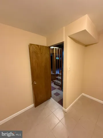 an empty room with closet