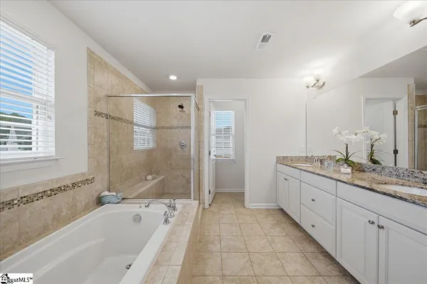 $495,000 | 220 Waters Run Lane, Simpsonville, SC 29681