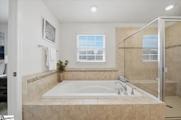 $495,000 | 220 Waters Run Lane, Simpsonville, SC 29681