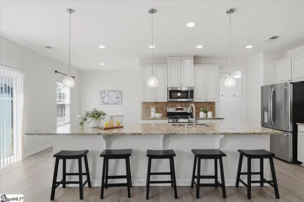 $495,000 | 220 Waters Run Lane, Simpsonville, SC 29681