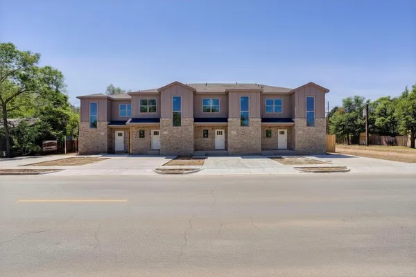 $2,500 | 3419 24th Street, Lubbock, TX 79410