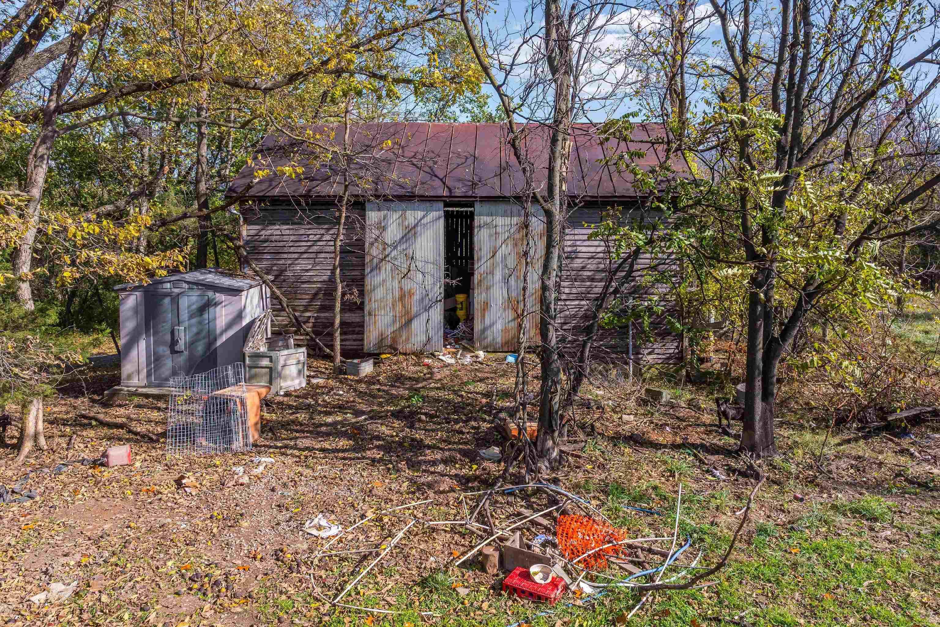 326-328 Running Pine Road Luray, VA 22835 - Photo 18 of 22 a backyard of a house with barbeque oven