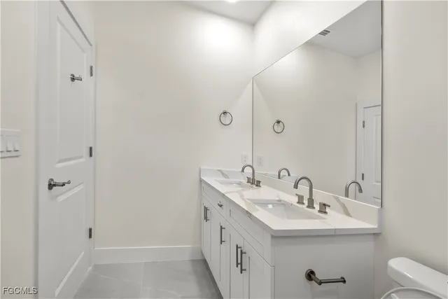 a close view of sink and tap