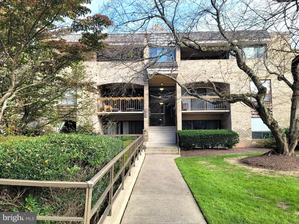 $209,500 | 433 Christopher Avenue, Unit 23, Gaithersburg, MD 20879