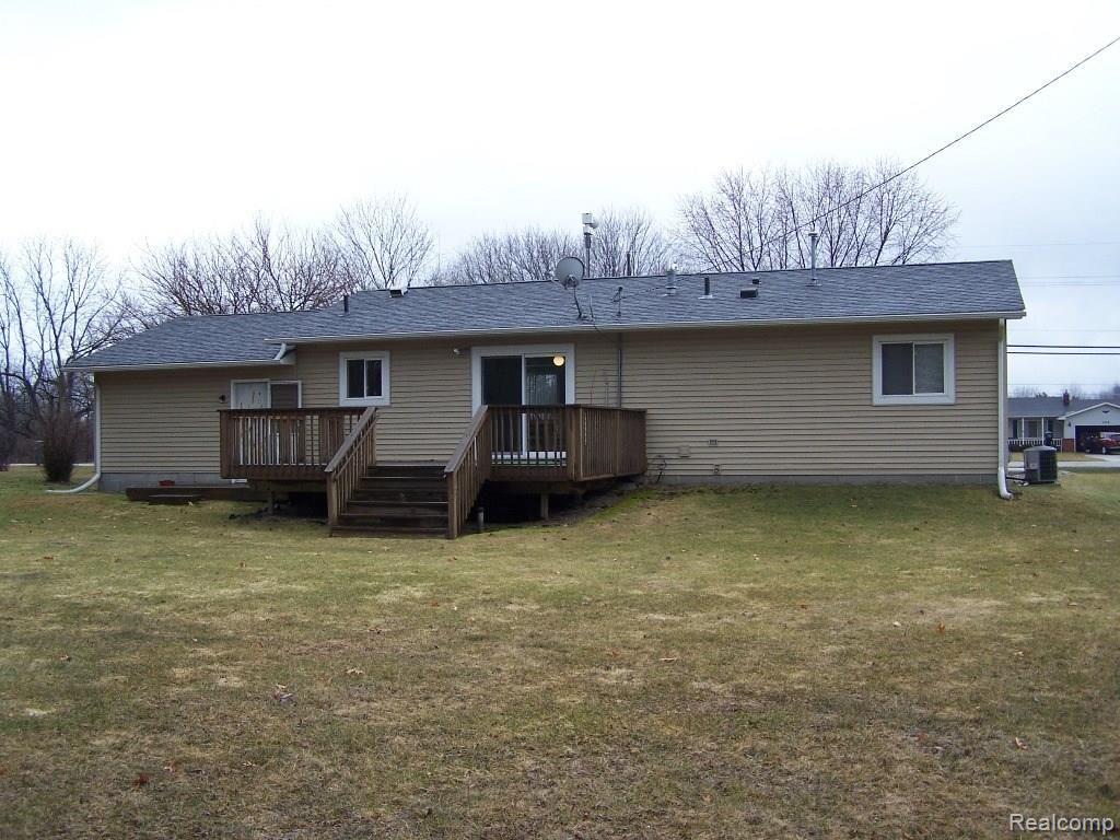 200 North Tipsico Lake Road Highland, MI 48357 - Photo 16 of 16 Tipsico 200 16.JPG