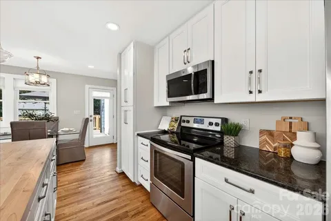 $515,000 | 1204 Meadow Lane, Charlotte, NC 28205