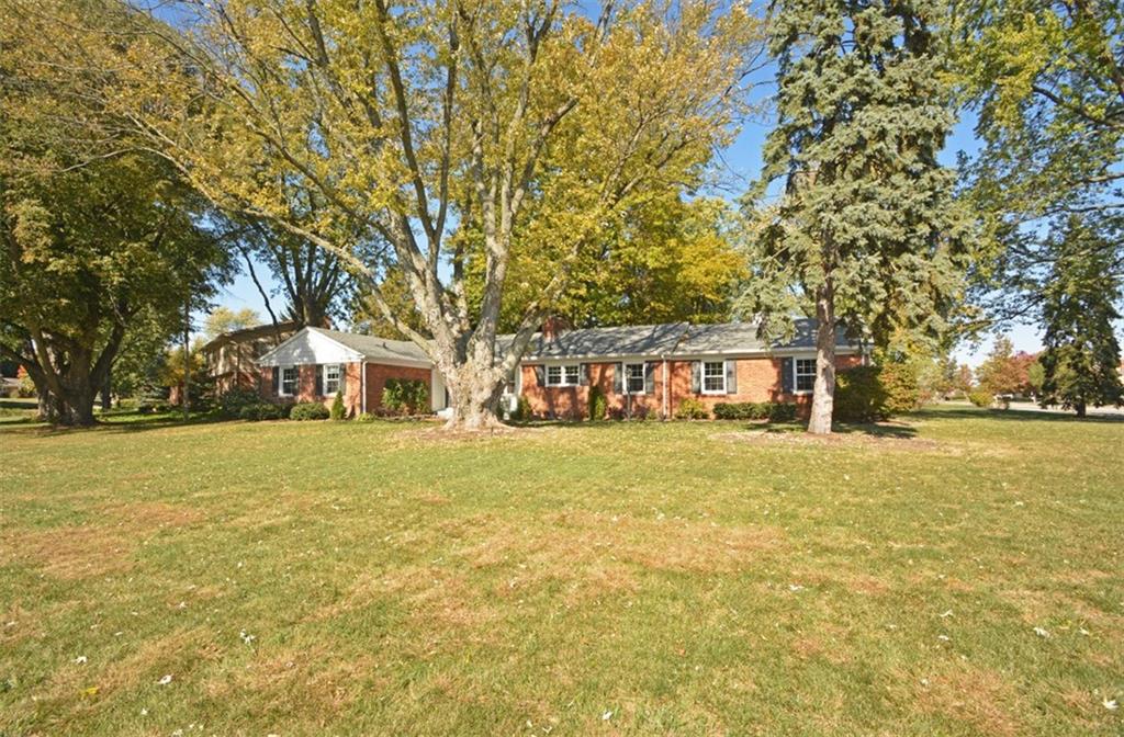 4 Bennett Road Carmel, IN 46032 - Photo 2 of 24 Gallery Image 2
