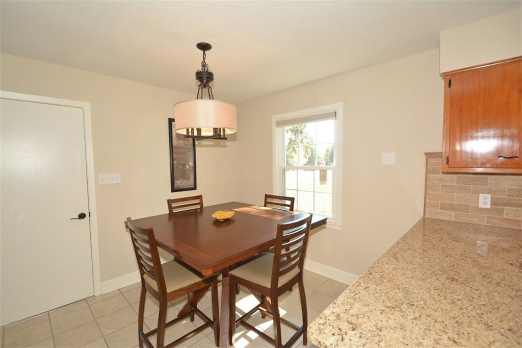 4 Bennett Road Carmel, IN 46032 - Photo 11 of 24 Gallery Image 11