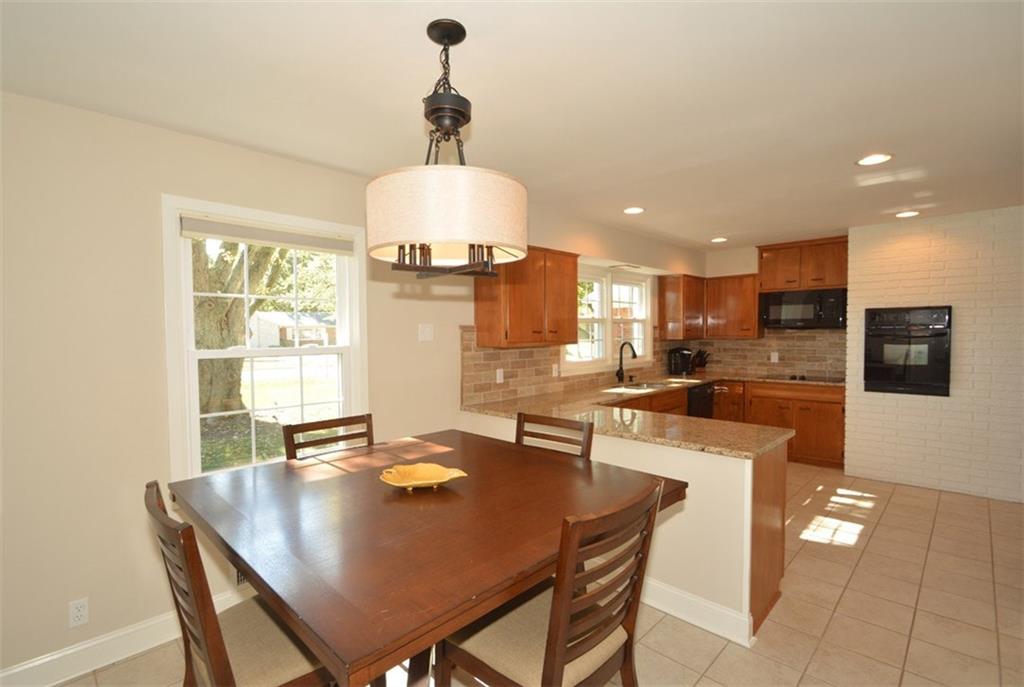 4 Bennett Road Carmel, IN 46032 - Photo 12 of 24 Gallery Image 12