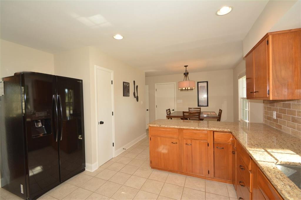 4 Bennett Road Carmel, IN 46032 - Photo 10 of 24 Gallery Image 10
