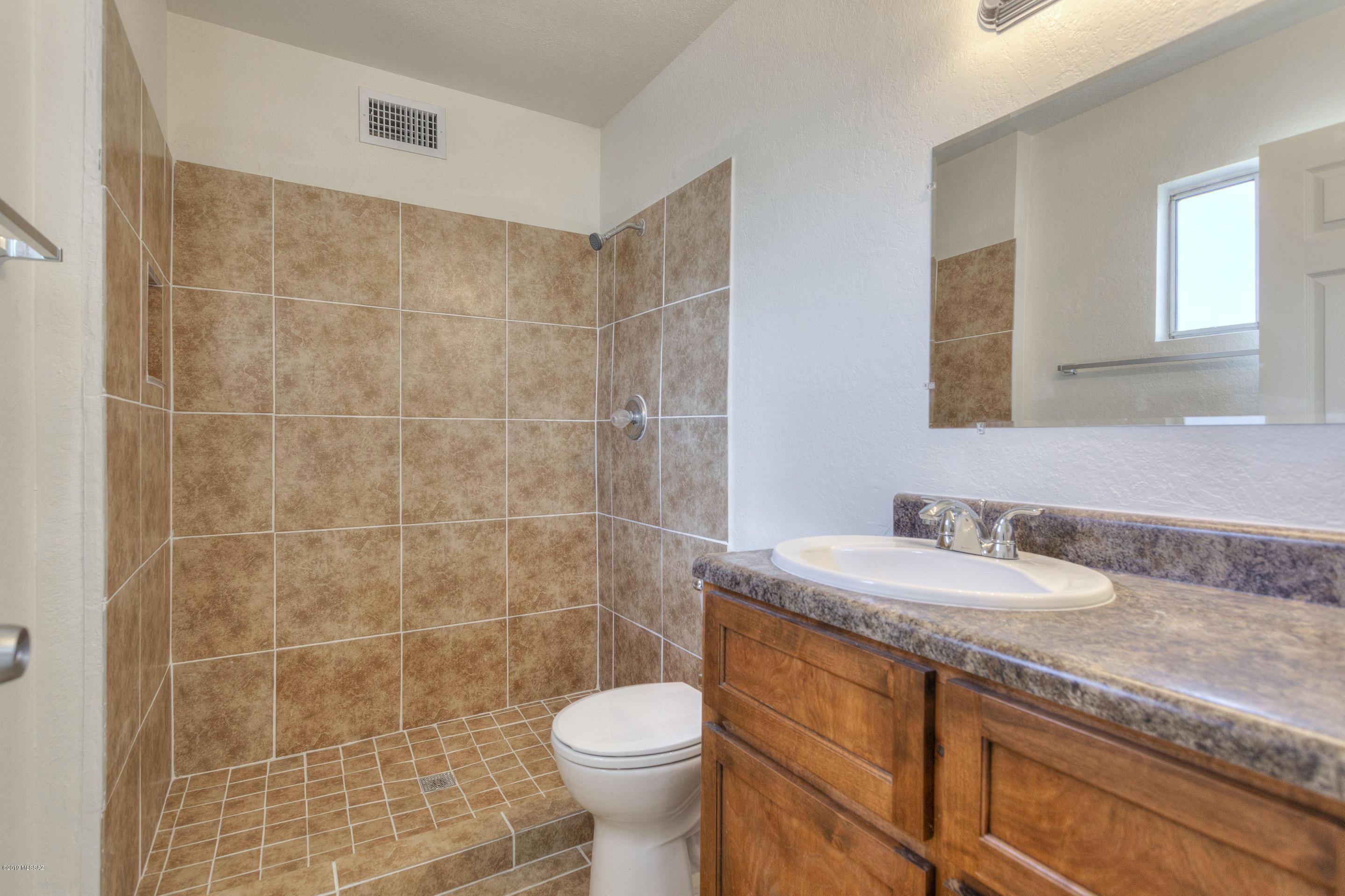 143 Camino Tabasco Rio Rico, AZ 85648 - Photo 15 of 23 Gallery Image 15