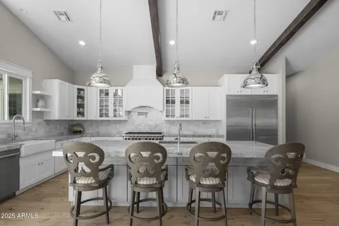 $2,250,000 | 4933 East Whitton Avenue, Phoenix, AZ 85018