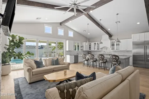 $2,250,000 | 4933 East Whitton Avenue, Phoenix, AZ 85018