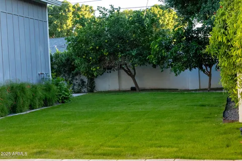 $2,250,000 | 4933 East Whitton Avenue, Phoenix, AZ 85018