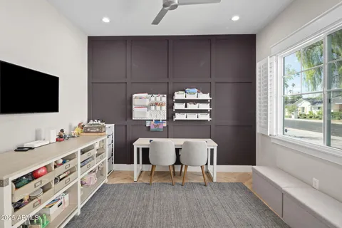 $2,250,000 | 4933 East Whitton Avenue, Phoenix, AZ 85018