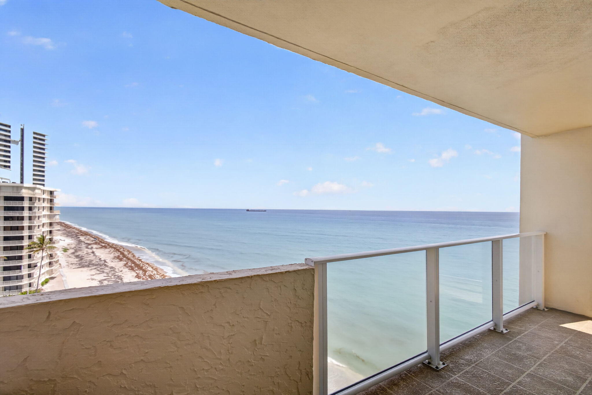 5440 North Ocean Drive, Unit 1006 Riviera Beach, FL 33404 - Photo 20 of 57 19-web-or-mls-5D1A7836