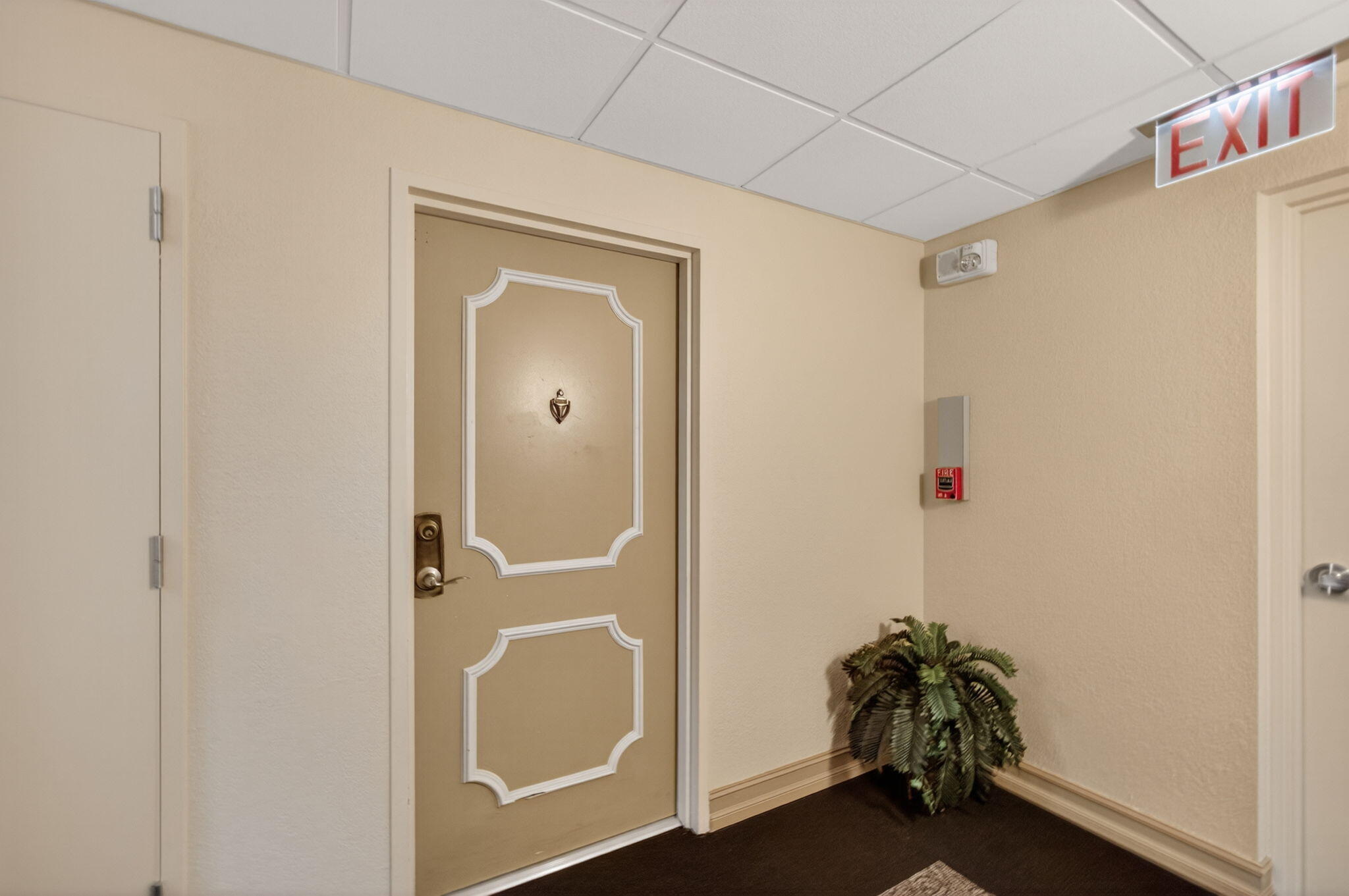 5440 North Ocean Drive, Unit 1006 Riviera Beach, FL 33404 - Photo 2 of 57 a view of front door