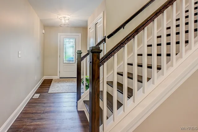 $573,500 | 22 A Stonham Way, Amherst, NY 14221