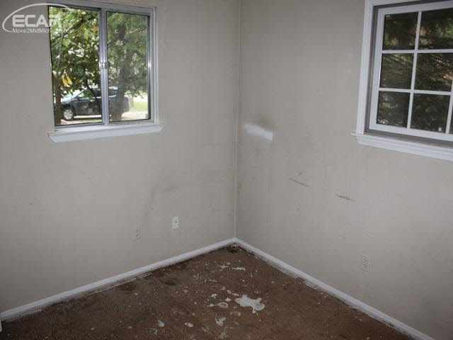 5551 Independence Colony Road Grand Blanc, MI 48439 - Photo 9 of 32 21381955-8.JPG