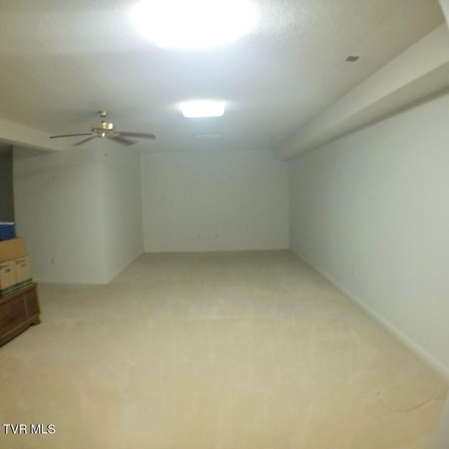 102 East Ridgefield Court Greeneville, TN 37745 - Photo 30 of 100 20241124_145838-EDIT