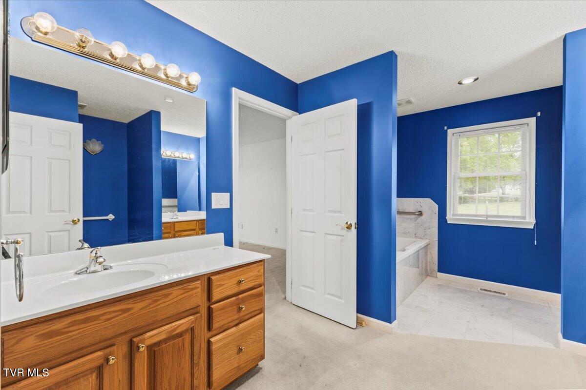 102 East Ridgefield Court Greeneville, TN 37745 - Photo 64 of 100 21-128A3953