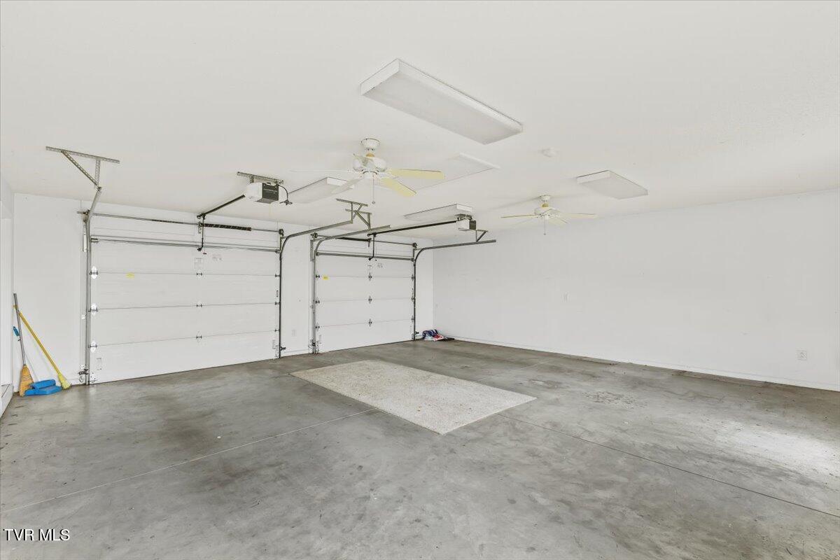 102 East Ridgefield Court Greeneville, TN 37745 - Photo 74 of 100 31-128A3986