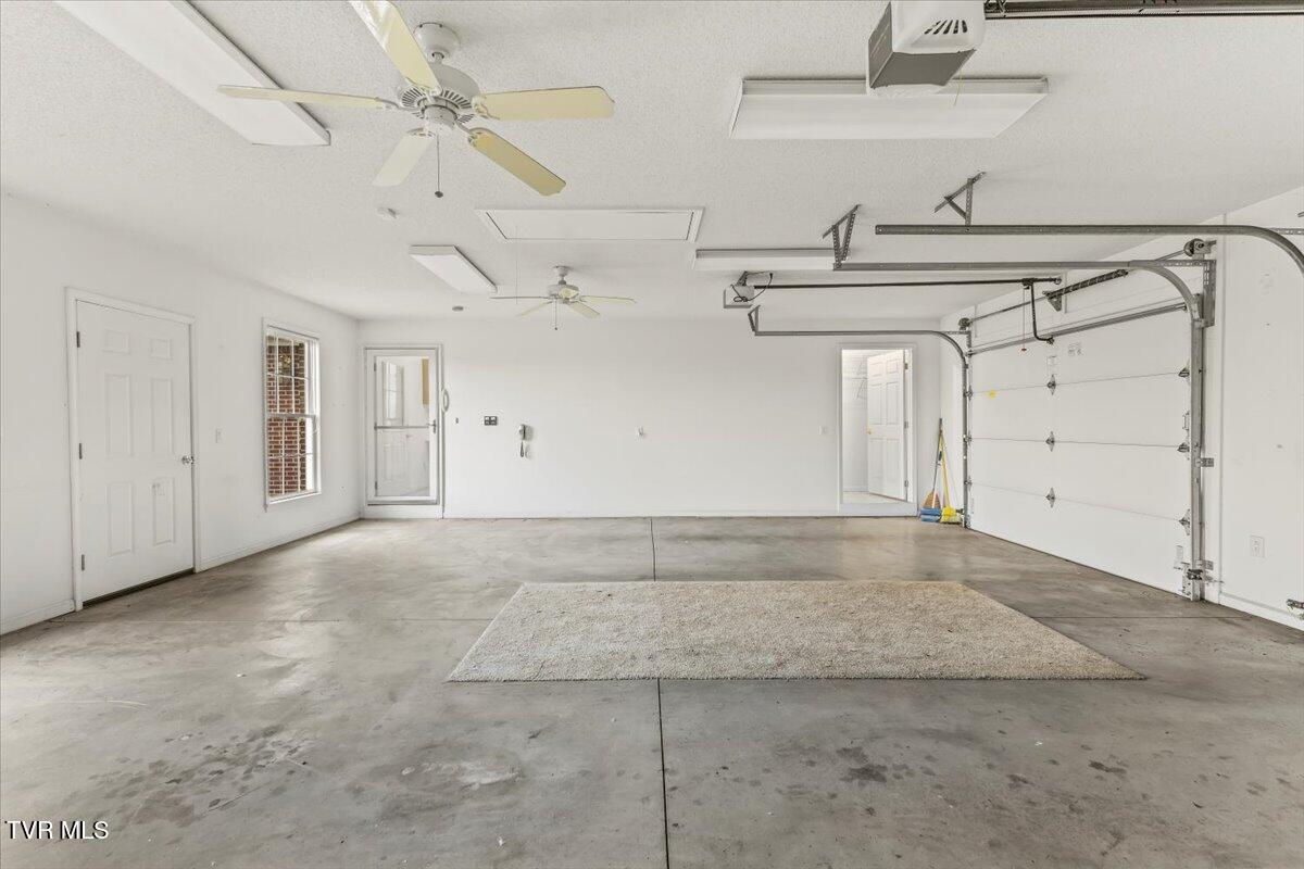 102 East Ridgefield Court Greeneville, TN 37745 - Photo 75 of 100 32-128A3989