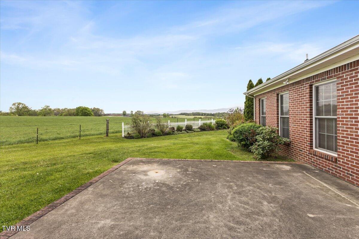 102 East Ridgefield Court Greeneville, TN 37745 - Photo 76 of 100 33-128A3993