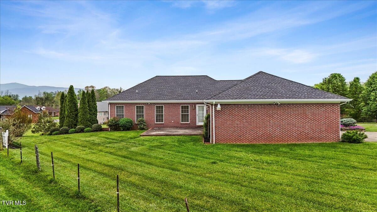 102 East Ridgefield Court Greeneville, TN 37745 - Photo 99 of 100 56-DJI_20230814143848_0593_D